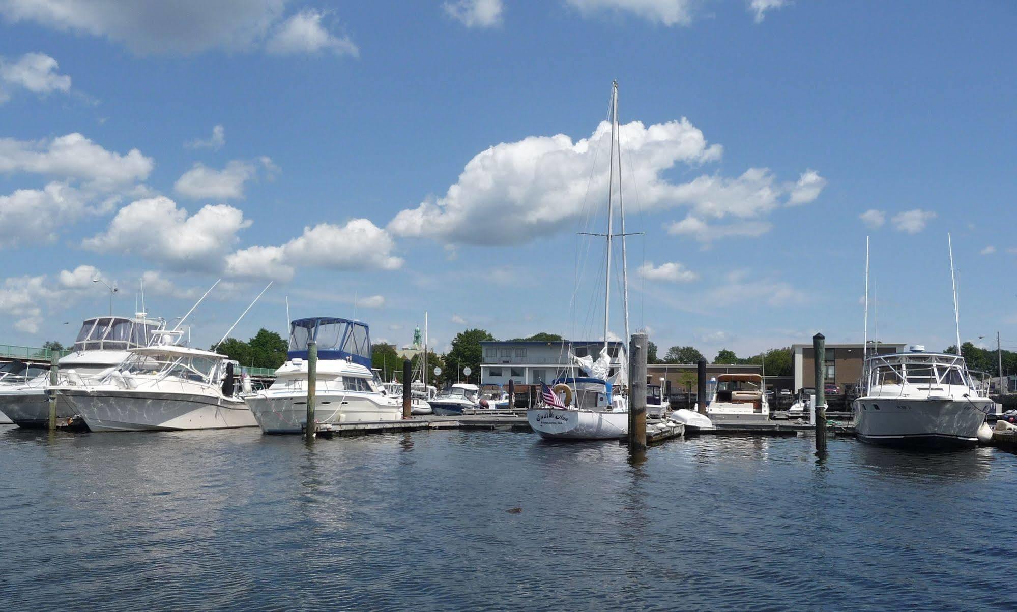 Seaport Resort And Marina Fairhaven Exterior foto